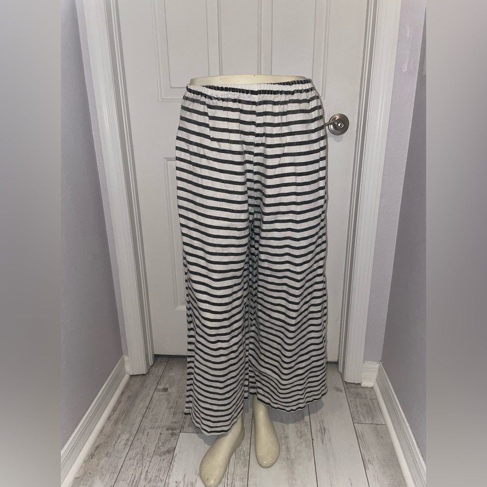 MySayAng Black and White Striped Cropped Linen Pants